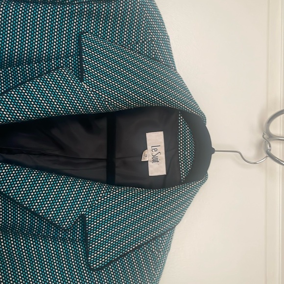 Le Suit blue striped blazer. - Picture 3 of 4